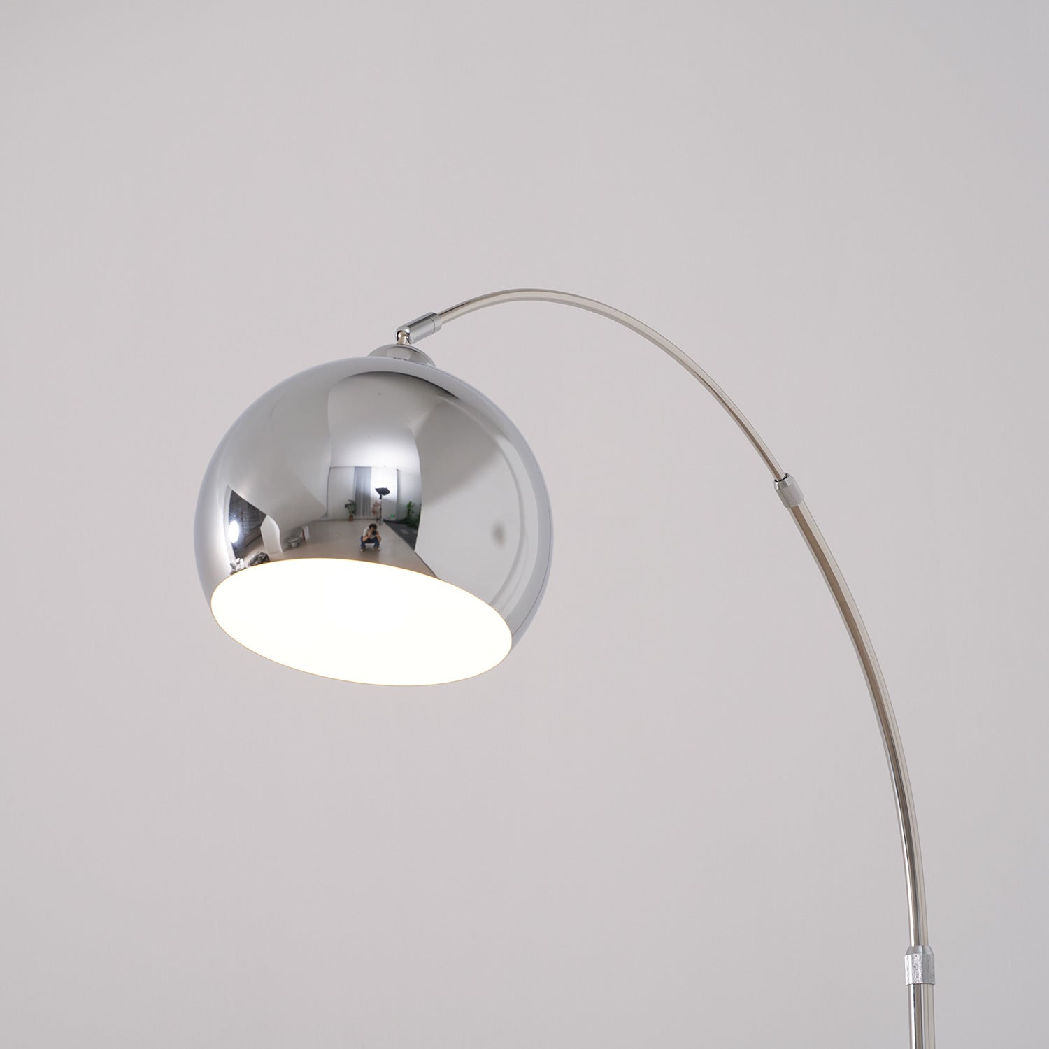 Lampadaire moderne Jarelessa