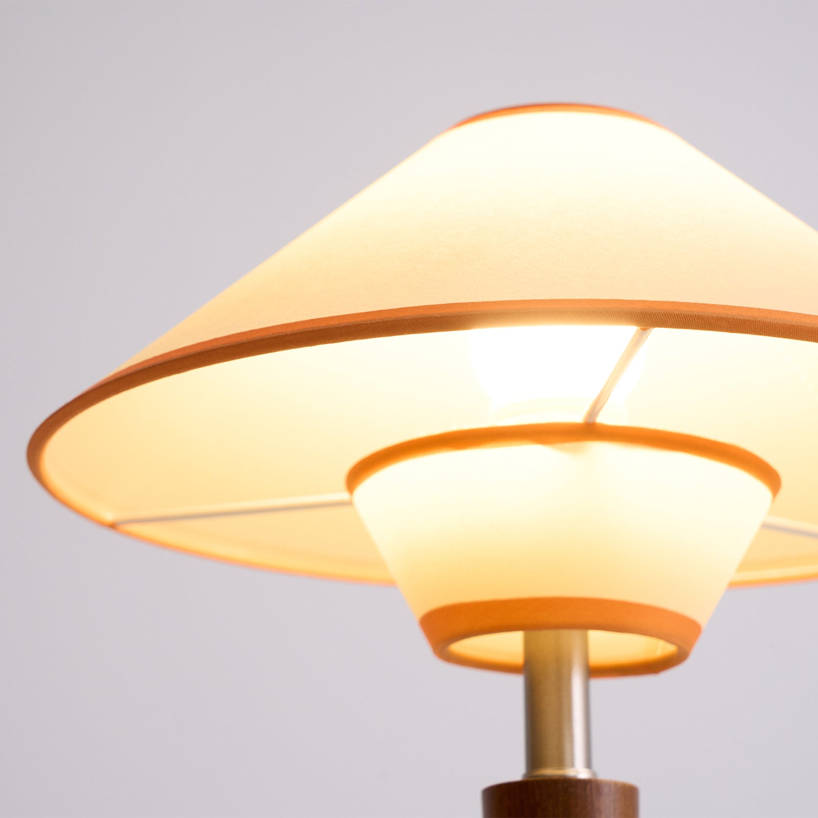 Lampe de table moderne Danovacq