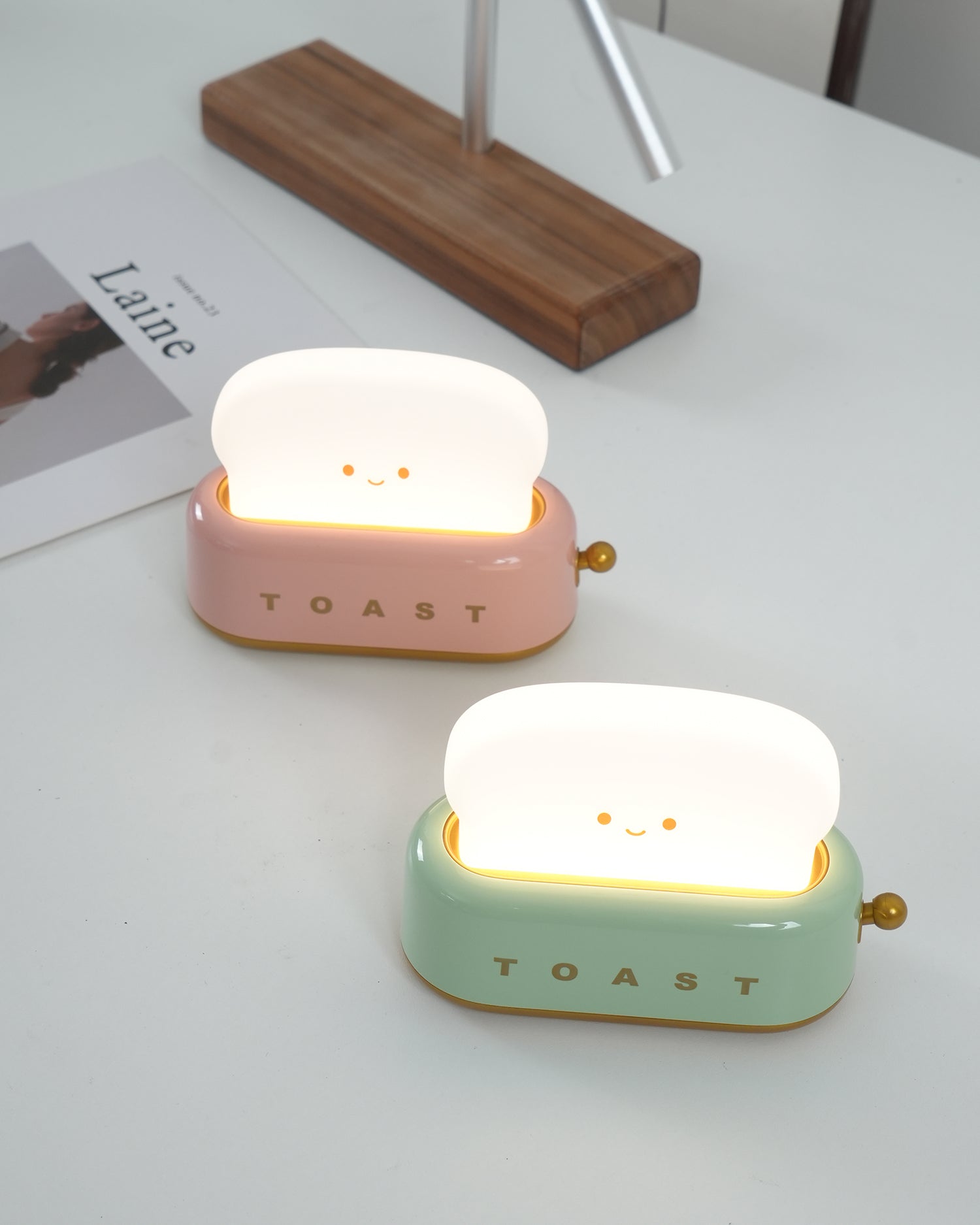 Lampe de table rétro Cerenia de TOASTER