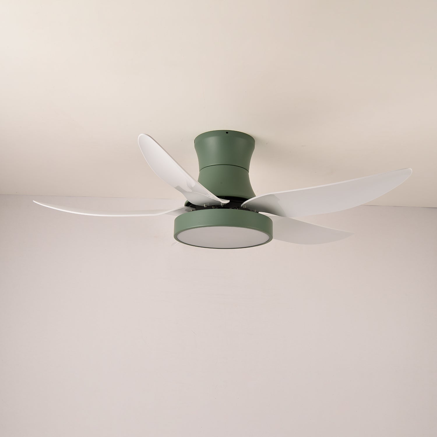 Plafonnier ventilateur moderne Veerira